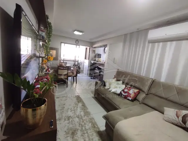 Apartamento semimobiliado com 2 quartos no Country, foto 2